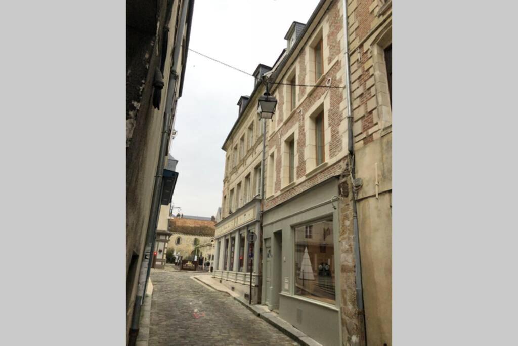 Laon : « Suite Privee Au Pied De La Cathedrale » Exterior foto