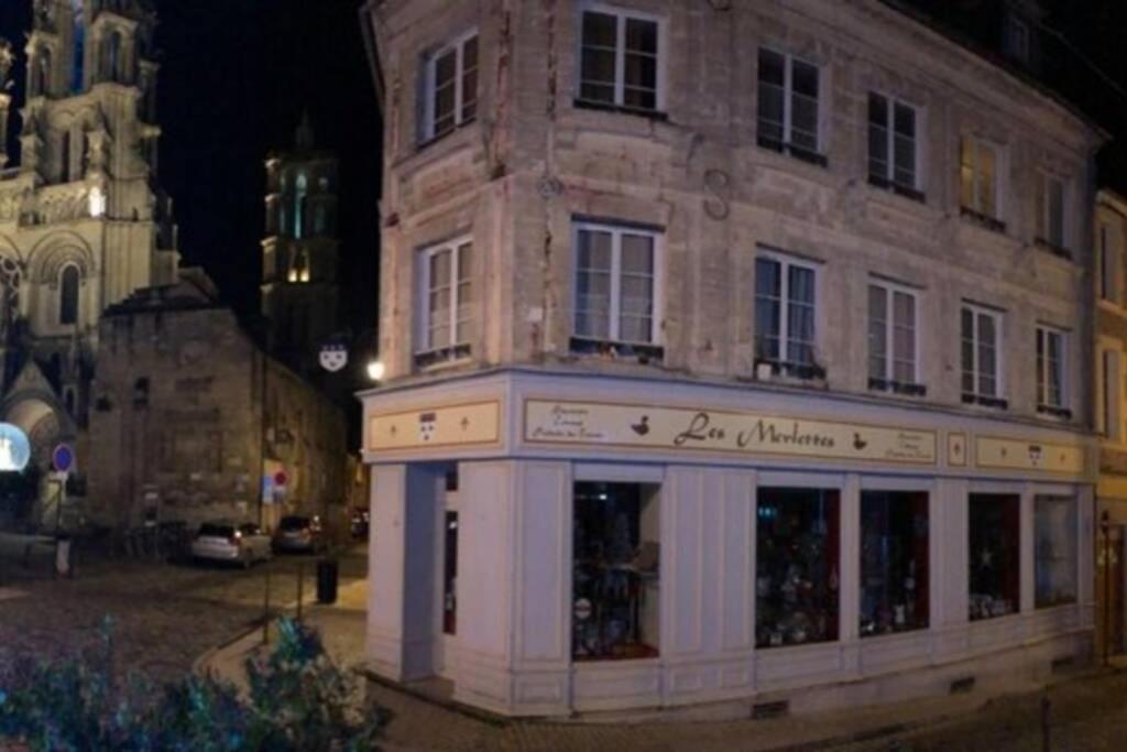 Laon : « Suite Privee Au Pied De La Cathedrale » Exterior foto